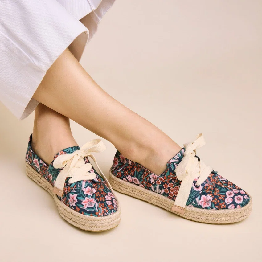 Damen-Espadrille „Carolina“ mit Schnürung Damen-Espadrille „Carolina“ mit Schnürung